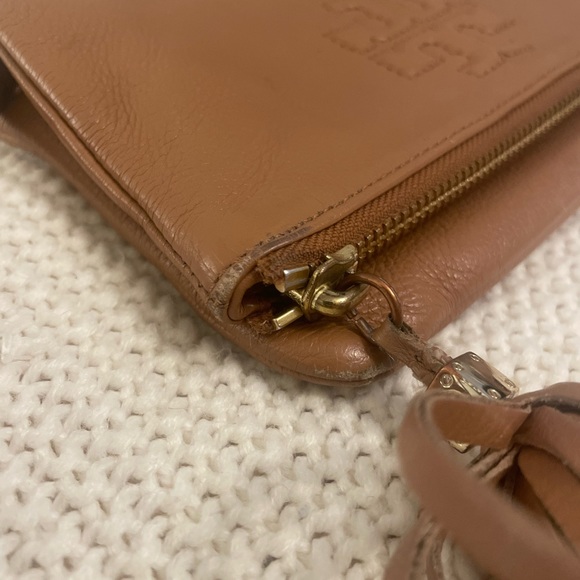 Tory Burch MINI Crossbody Bag - Picture 3 of 10